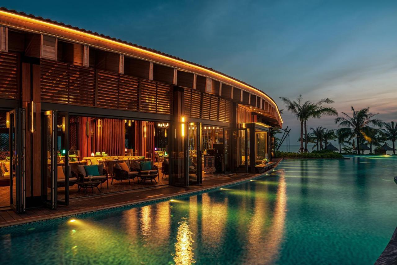 Moevenpick Villas & Residences Phu Quoc Bagian luar foto The Beach Club