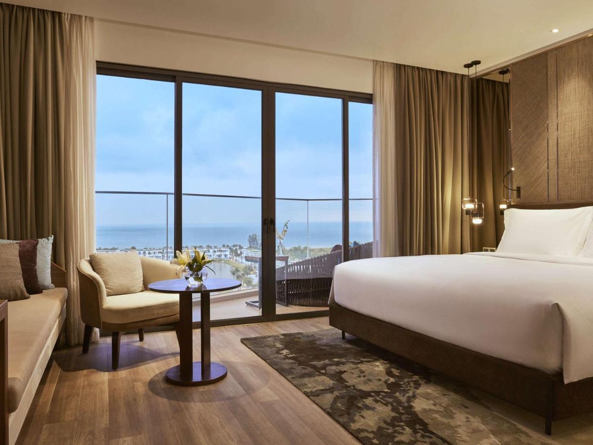 Moevenpick Villas & Residences Phu Quoc Bagian luar foto A guest room at the hotel