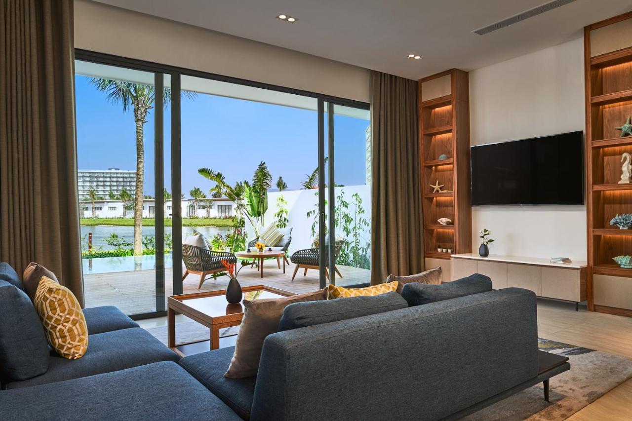 Moevenpick Villas & Residences Phu Quoc Bagian luar foto A living room at the resort